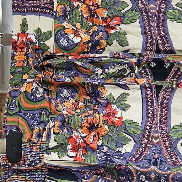 NWOT Angie brand Beautiful soft flowy pants - Picture 2 of 3